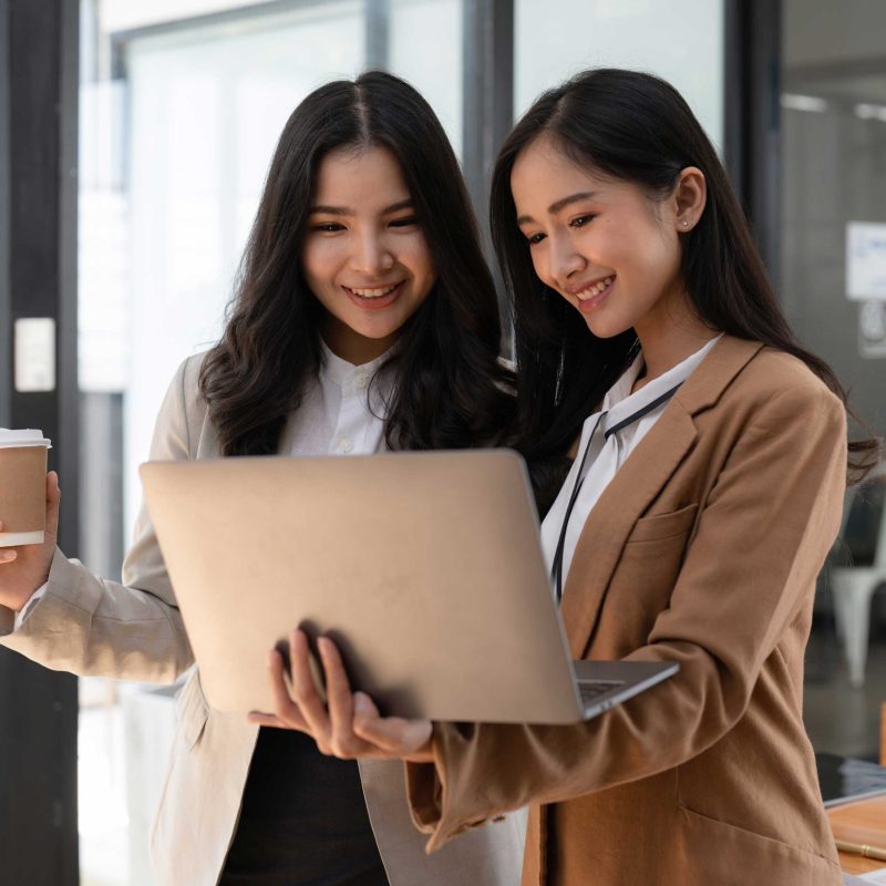 group-of-business-consultant-working-management-bi-2022-11-18-18-27-05-utc-min